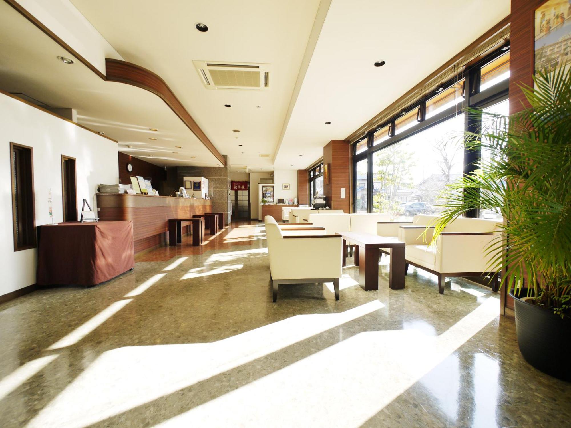Hotel Route-Inn Kakamigahara Exterior photo